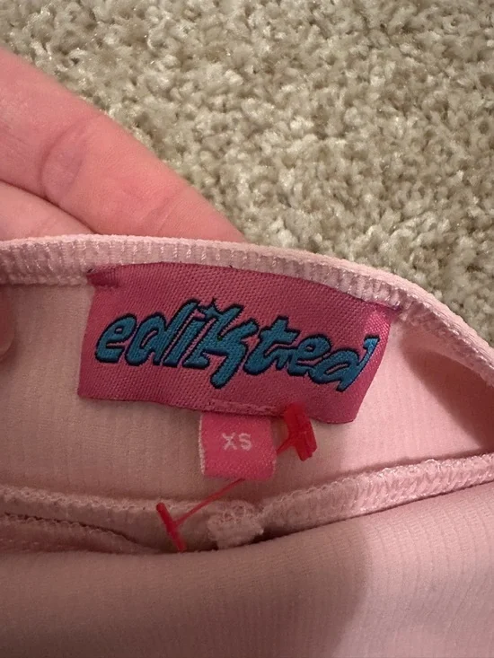 Edikted Light Pink Ribbed Romper - Picture 2 of 2